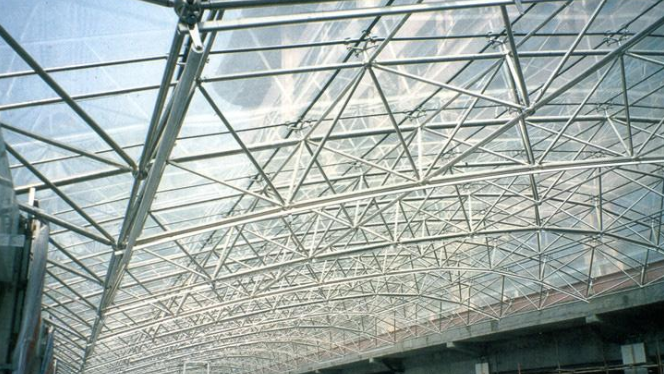 湖北网架公司的黑色压型钢板的吊装步履有哪些